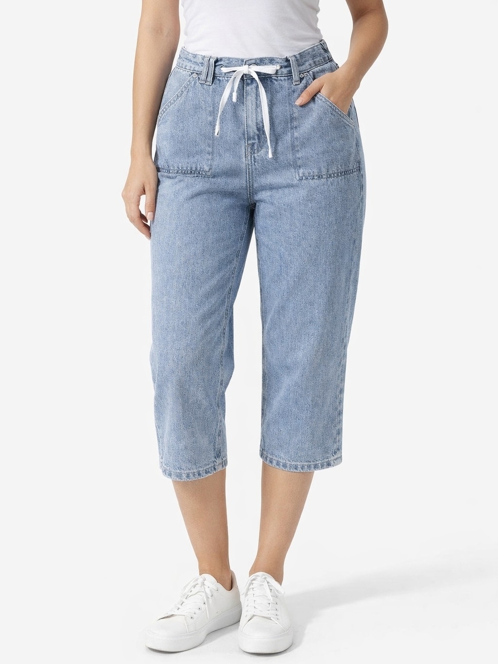 Blu Women's Light Wash Denim Capri Pants Size 14 Drawstring Waist
